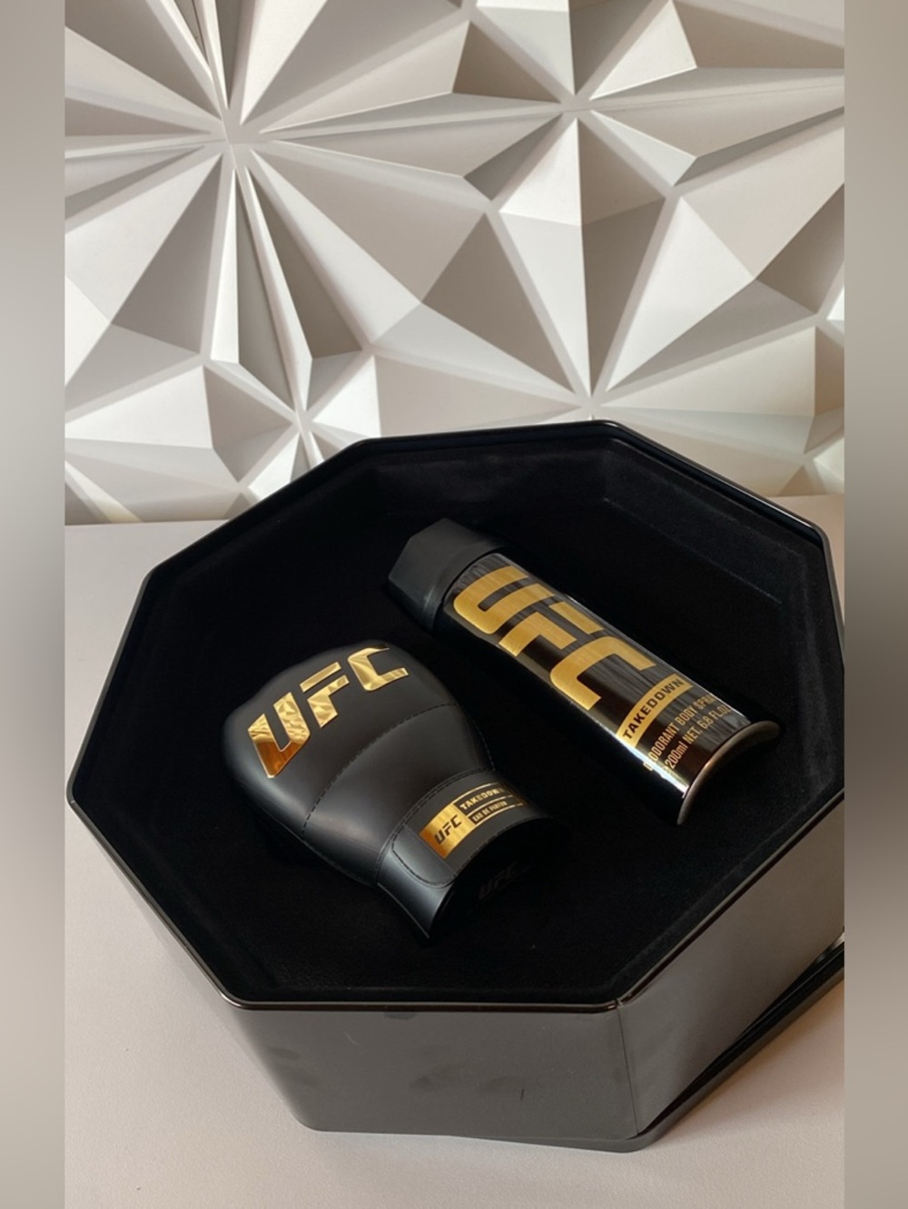 UFC Takedown - Cologne for Men and
Body Spray Set -